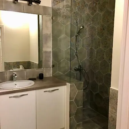 Robert'o Studio Apartament'o * Вільнюс